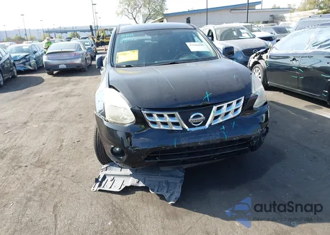 2013 Nissan Rogue S z USA, uszkodzony, nr VIN JN8AS5MT5DW031641